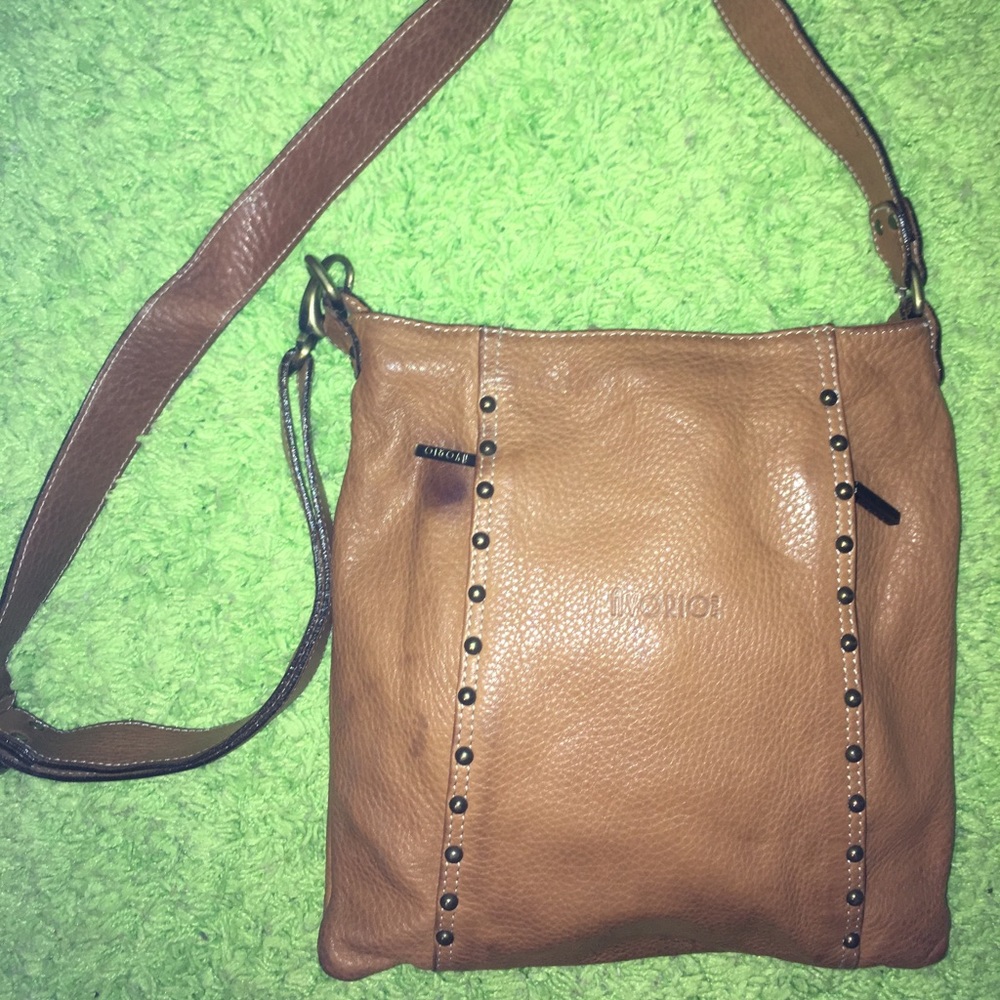 Clearance 🛍 Caramel Avorio Italy crossbody.